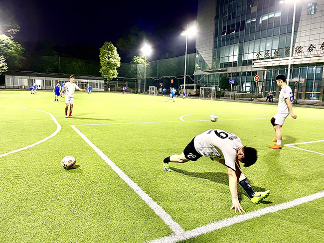 中南藥機與省體育局友誼賽1.jpg 中南藥機與省體育局友誼賽1.jpg